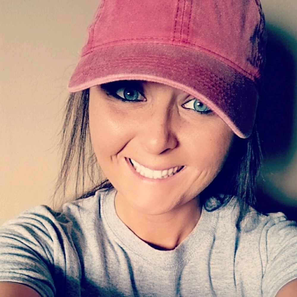 Meet your Posher, Andrea